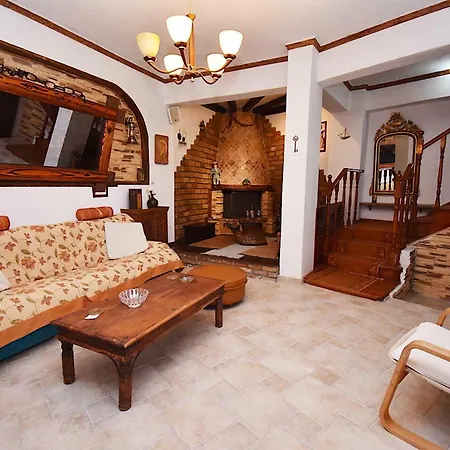 Holiday home Avra