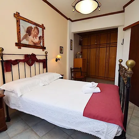 Holiday home Avra *