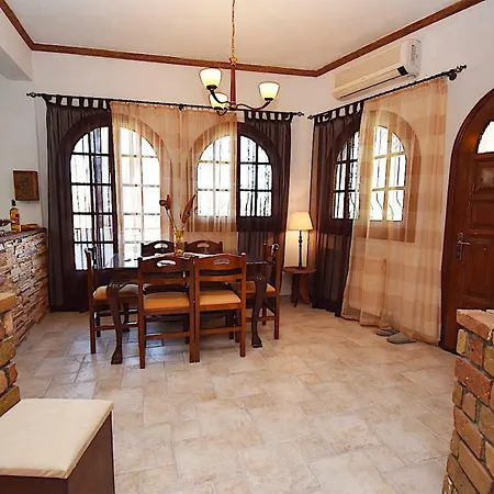 Avra Holiday home *